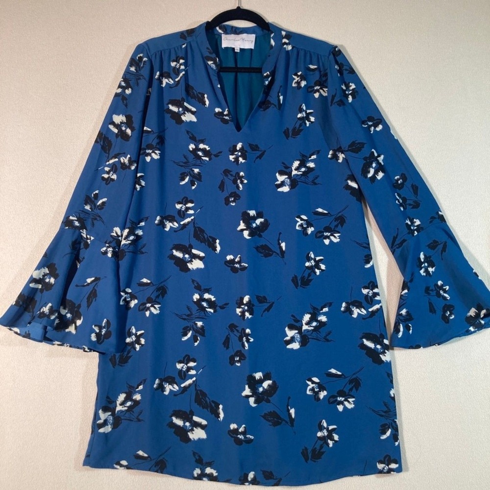 Charles Henry Dress Medium Blue/Green‎ Floral Shift Dress Boho V-Neck Knee Mini